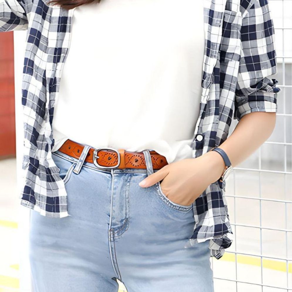Ceinture en Cuir Ajouré Coeurs Fleurs Modèle Krista - La Ceinturerie