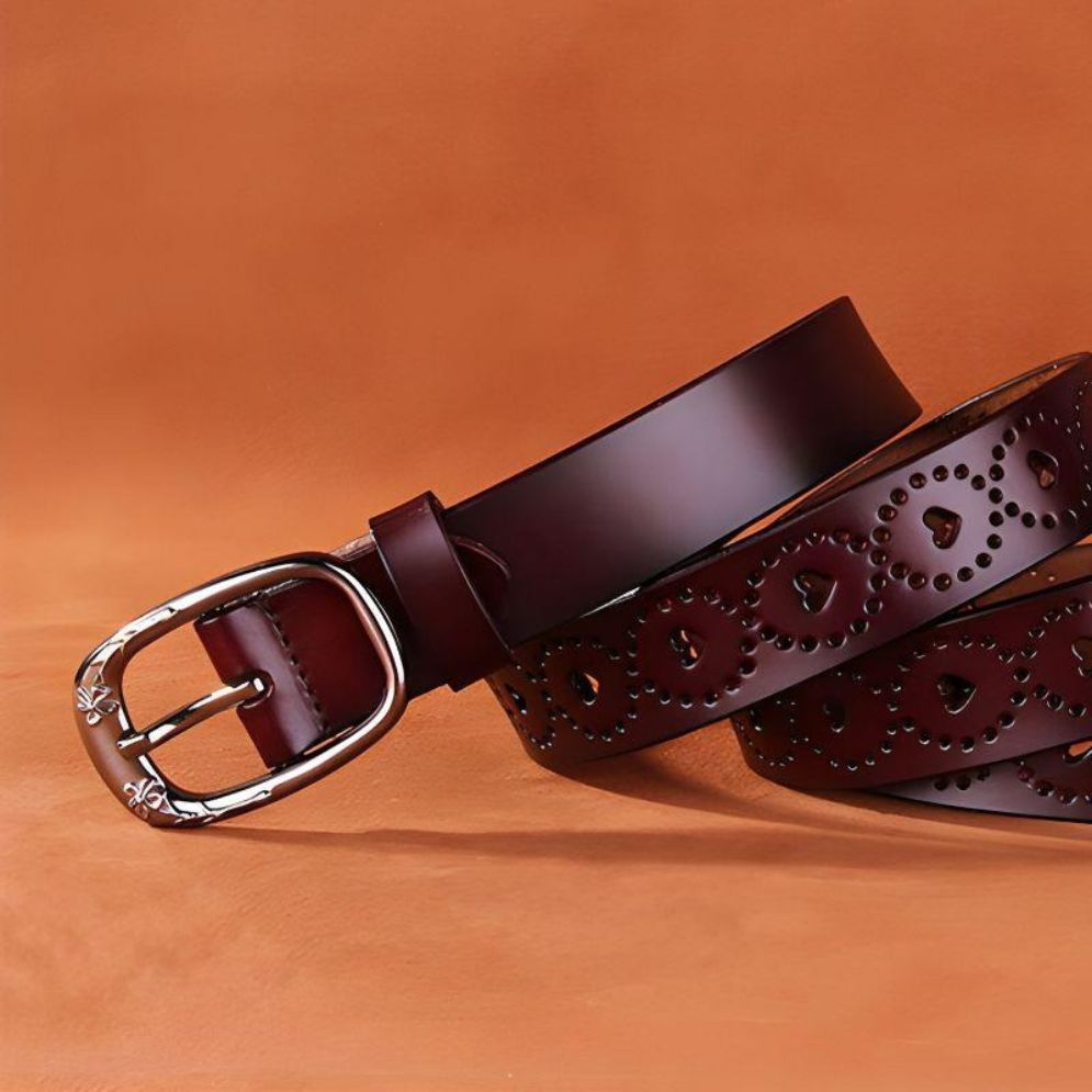 Ceinture en Cuir Ajouré Coeurs Fleurs Modèle Krista - La Ceinturerie