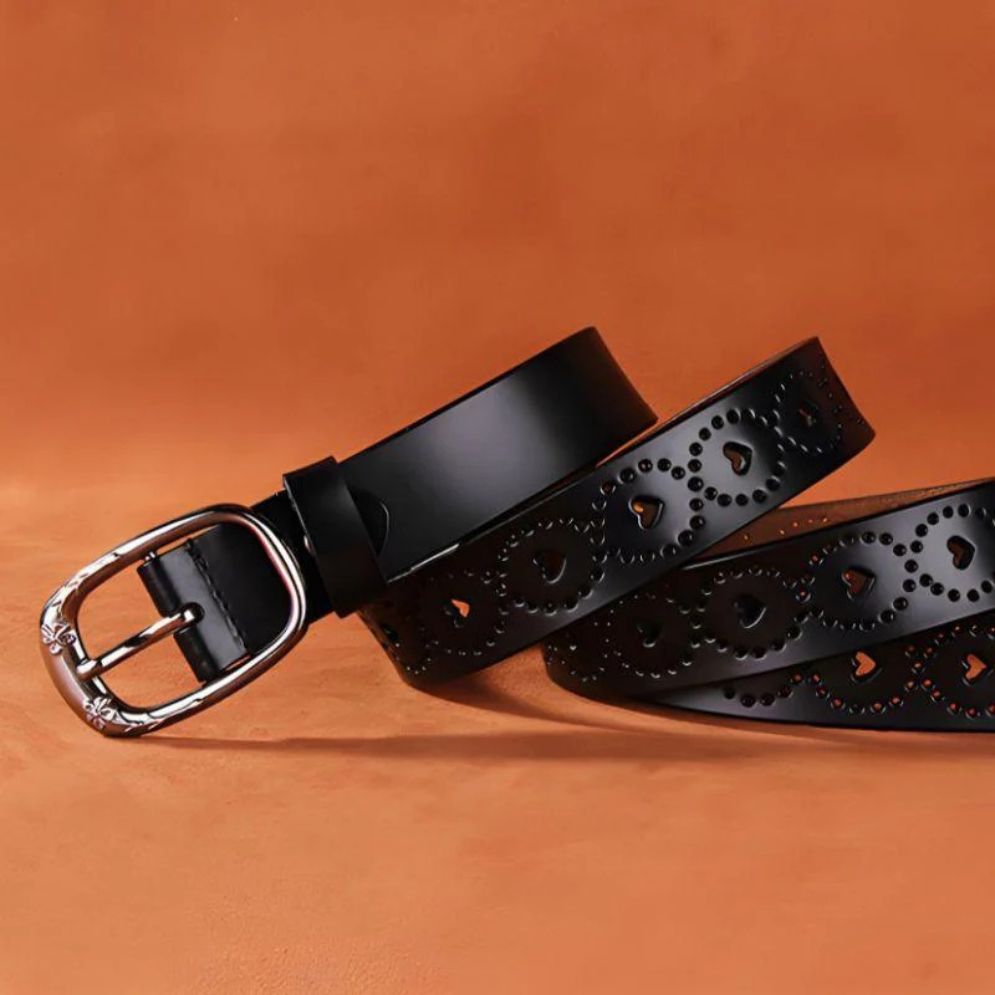 Ceinture en Cuir Ajouré Coeurs Fleurs Modèle Krista - La Ceinturerie