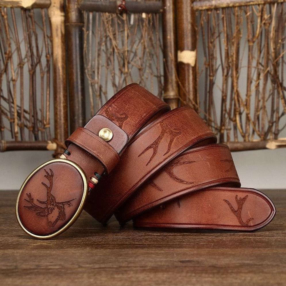 Ceinture en Cuir au Motif Cerf Modèle Faltusa - La Ceinturerie
