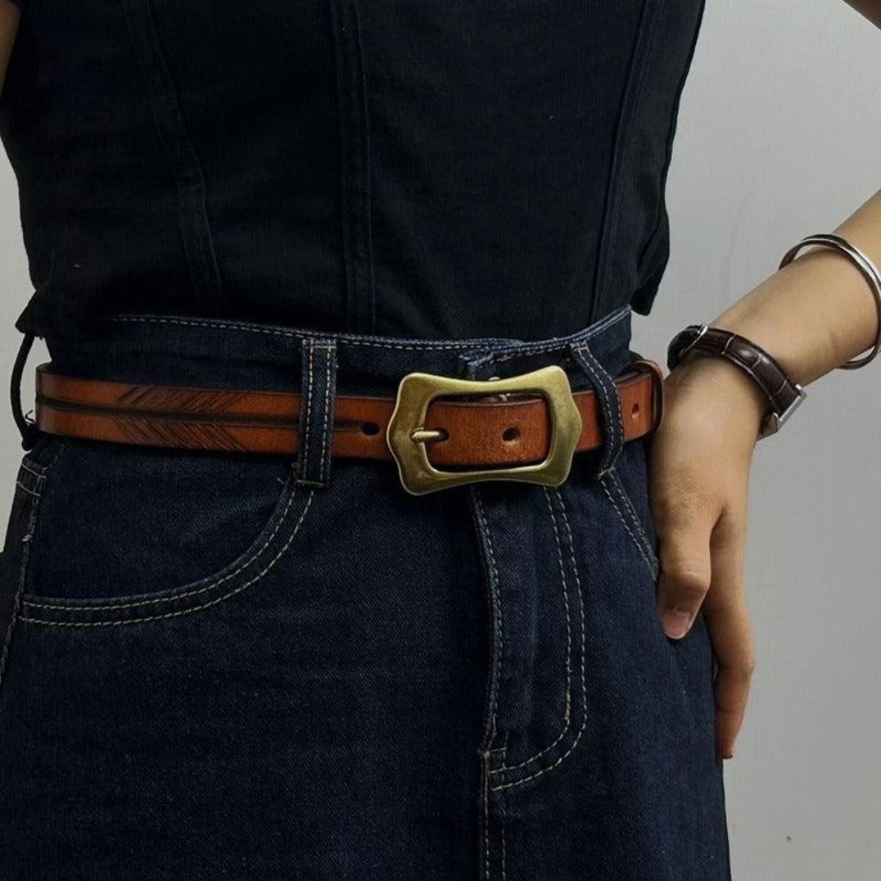 Ceinture en Cuir Motif Plume pour Femme Modèle Betina - La Ceinturerie

