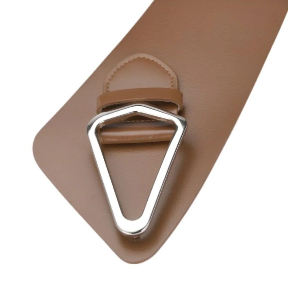 Ceinture Large XXL à Boucle Triangulaire Modèle Caia - La Ceinturerie
