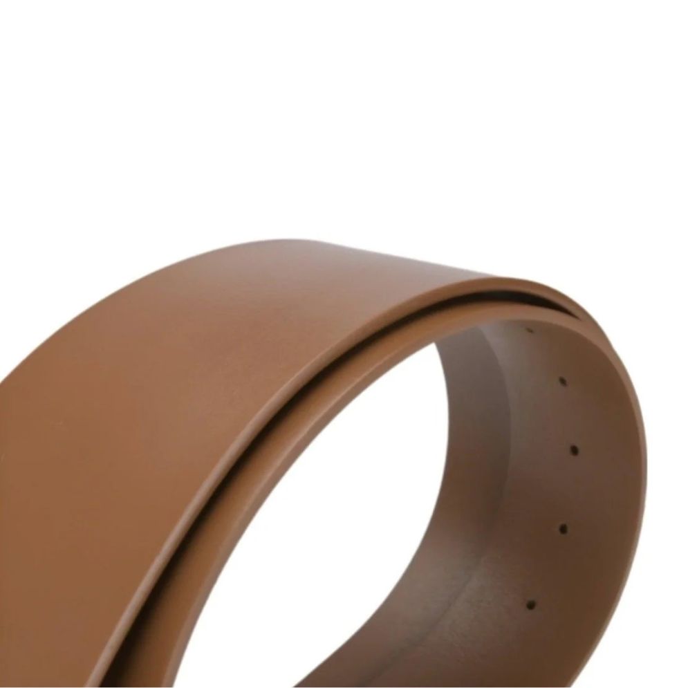 Ceinture Large XXL à Boucle Triangulaire Modèle Caia - La Ceinturerie
