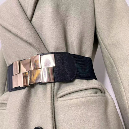 Ceinture Large Élastique Taille Haute Modèle Fubakki Noire Porteé