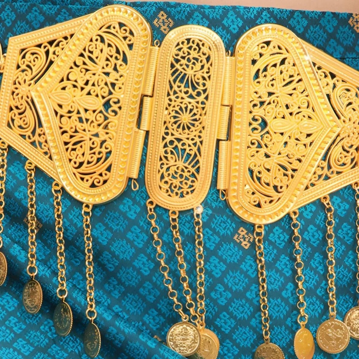 Ceinture Marocaine Pendentifs Médaillons Modèle Heya - La Ceinturerie